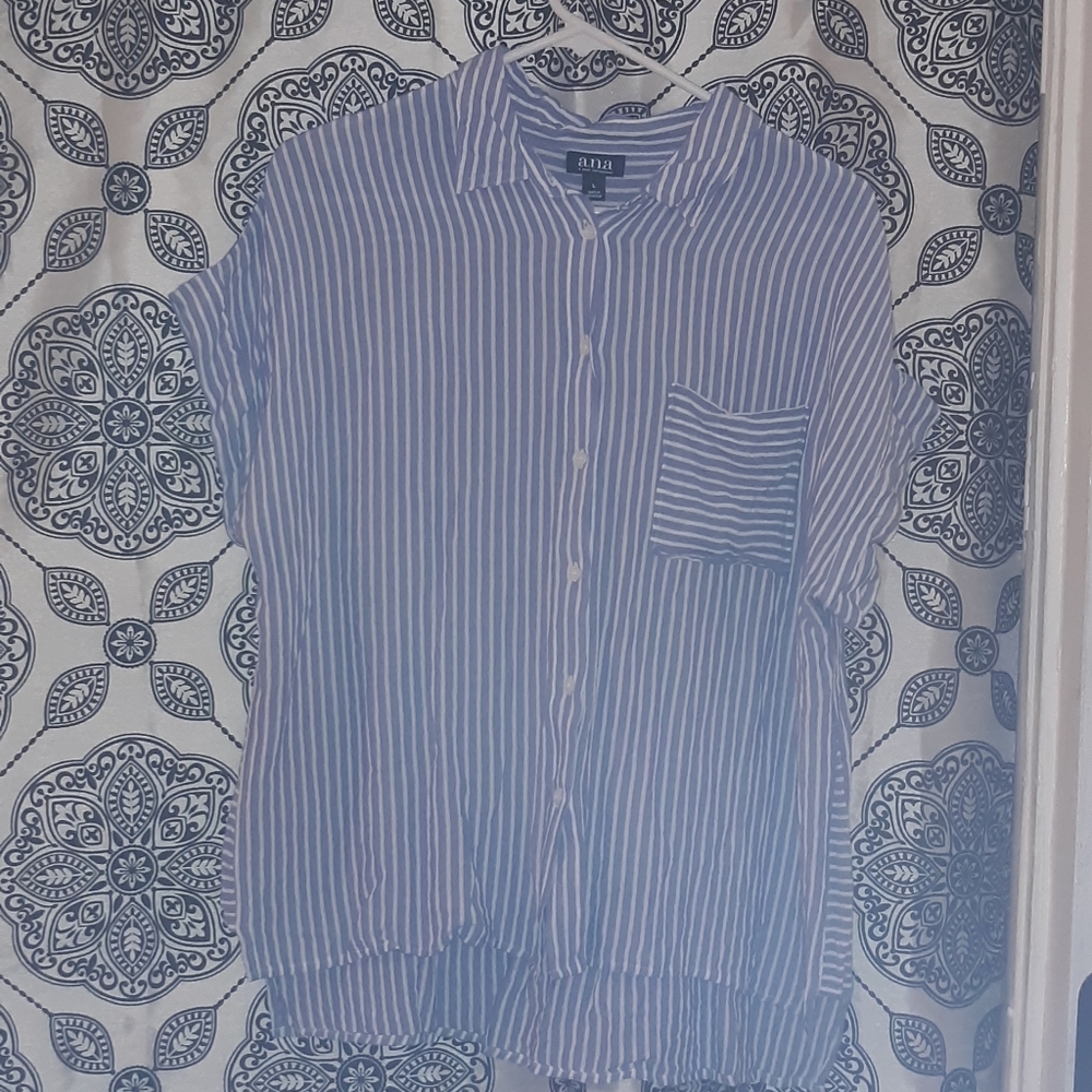 Wemons button down shit large